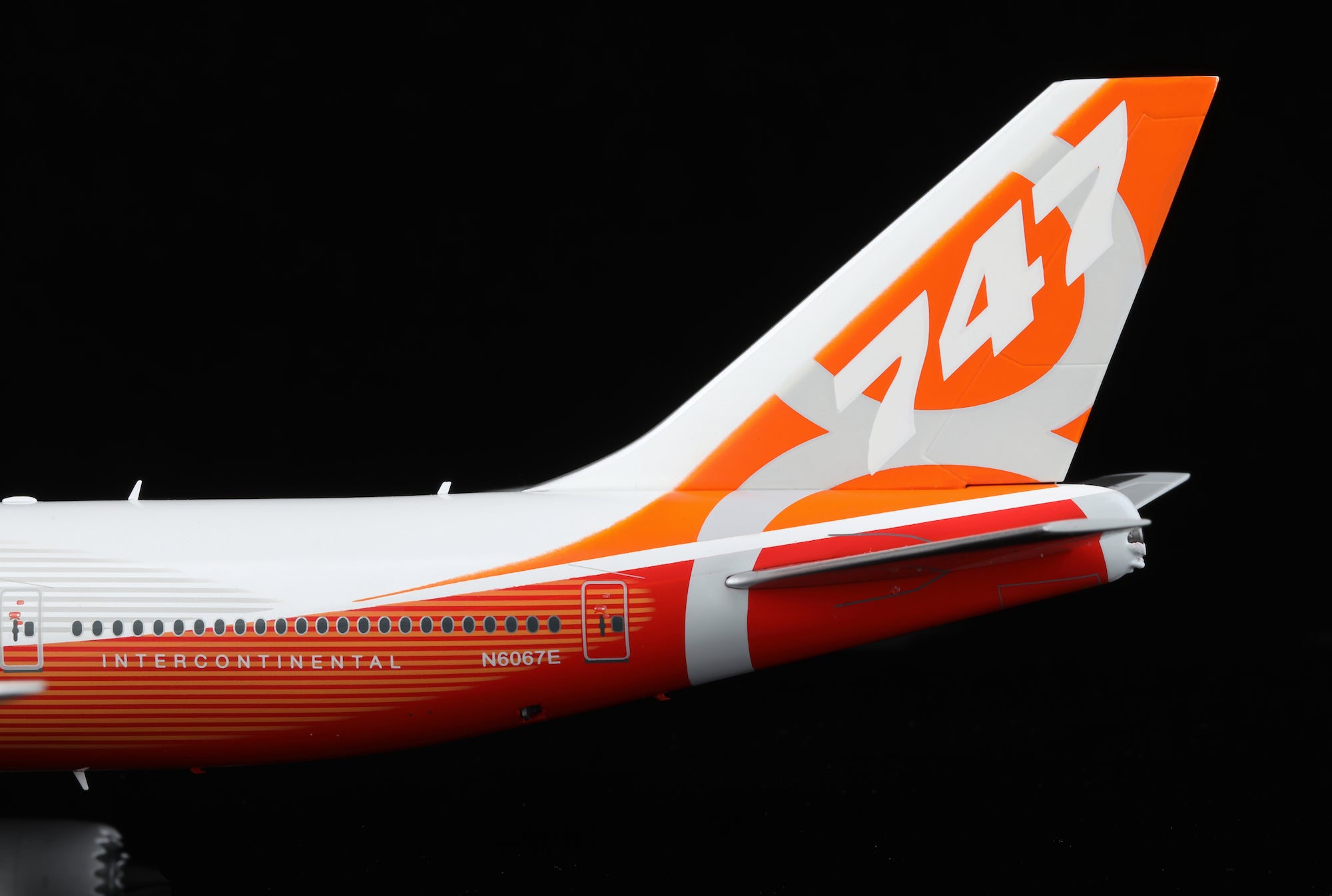 Boeing 747-8 Boeing House "Sunrise" colours N6067E diecast aircraft model