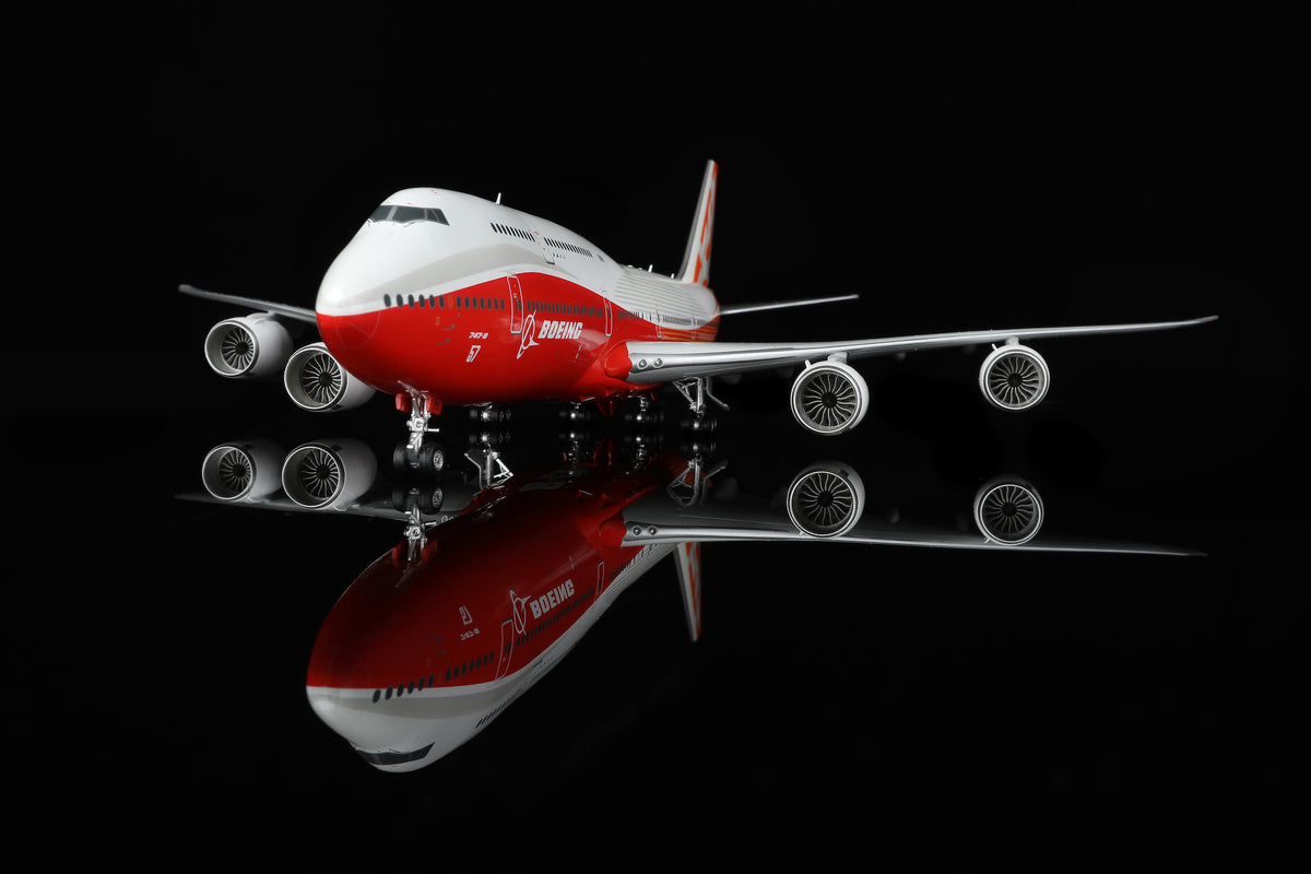Boeing 747-8 Boeing House "Sunrise" colours N6067E diecast aircraft model