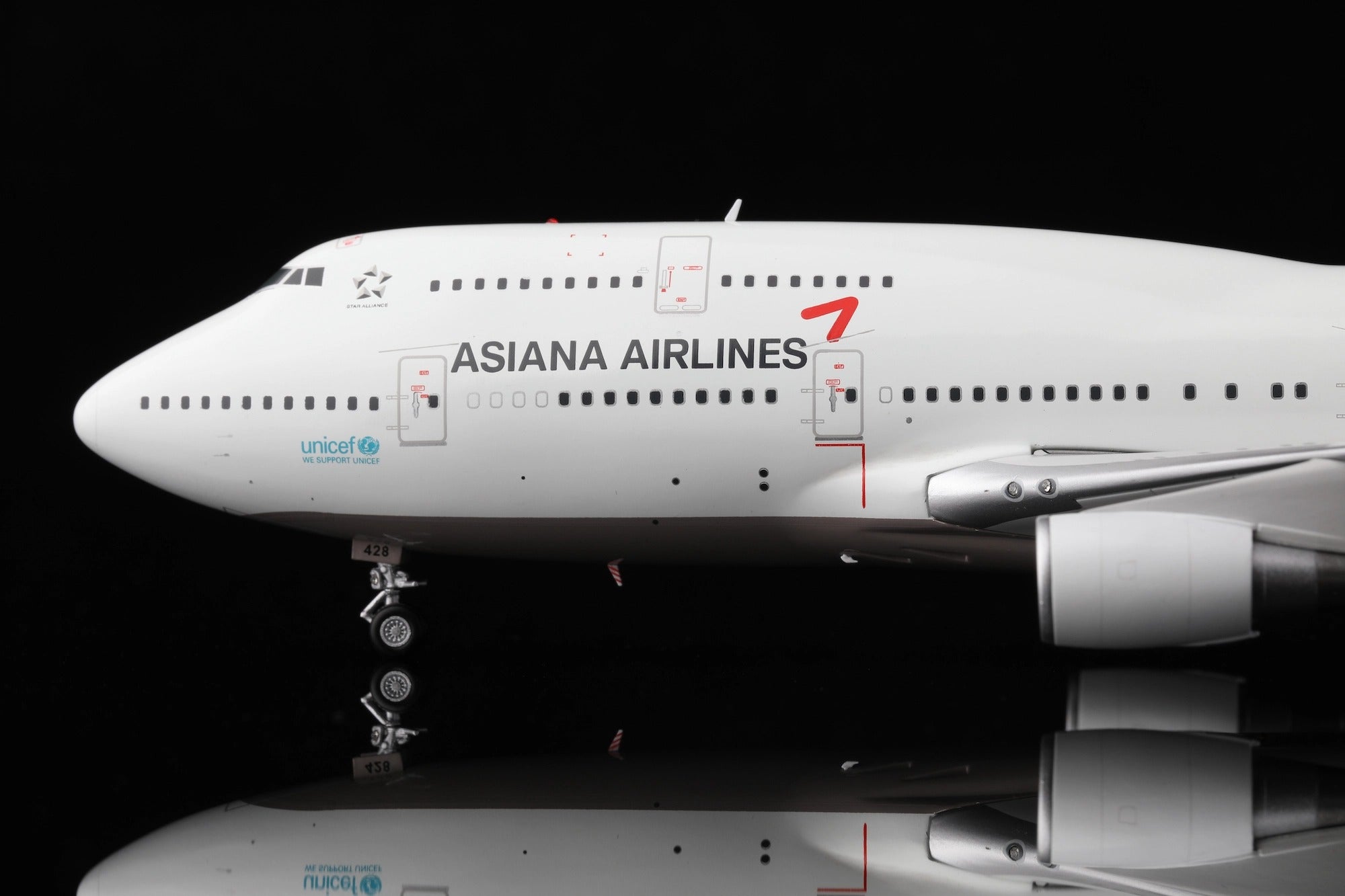 Asiana Airlines B747-400 HL7428 last flight diecast aircraft model