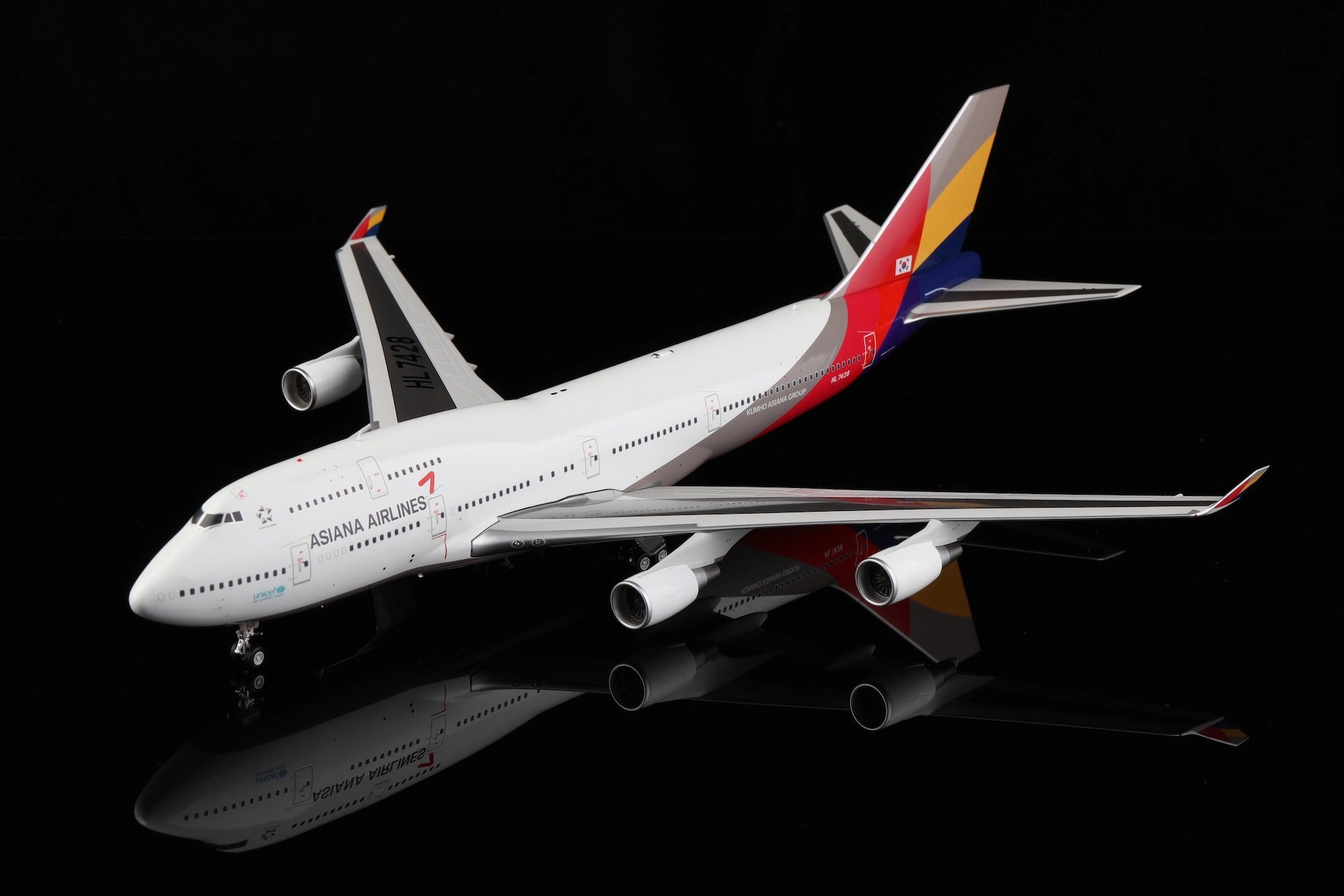 Asiana Airlines B747-400 HL7428 last flight diecast aircraft model