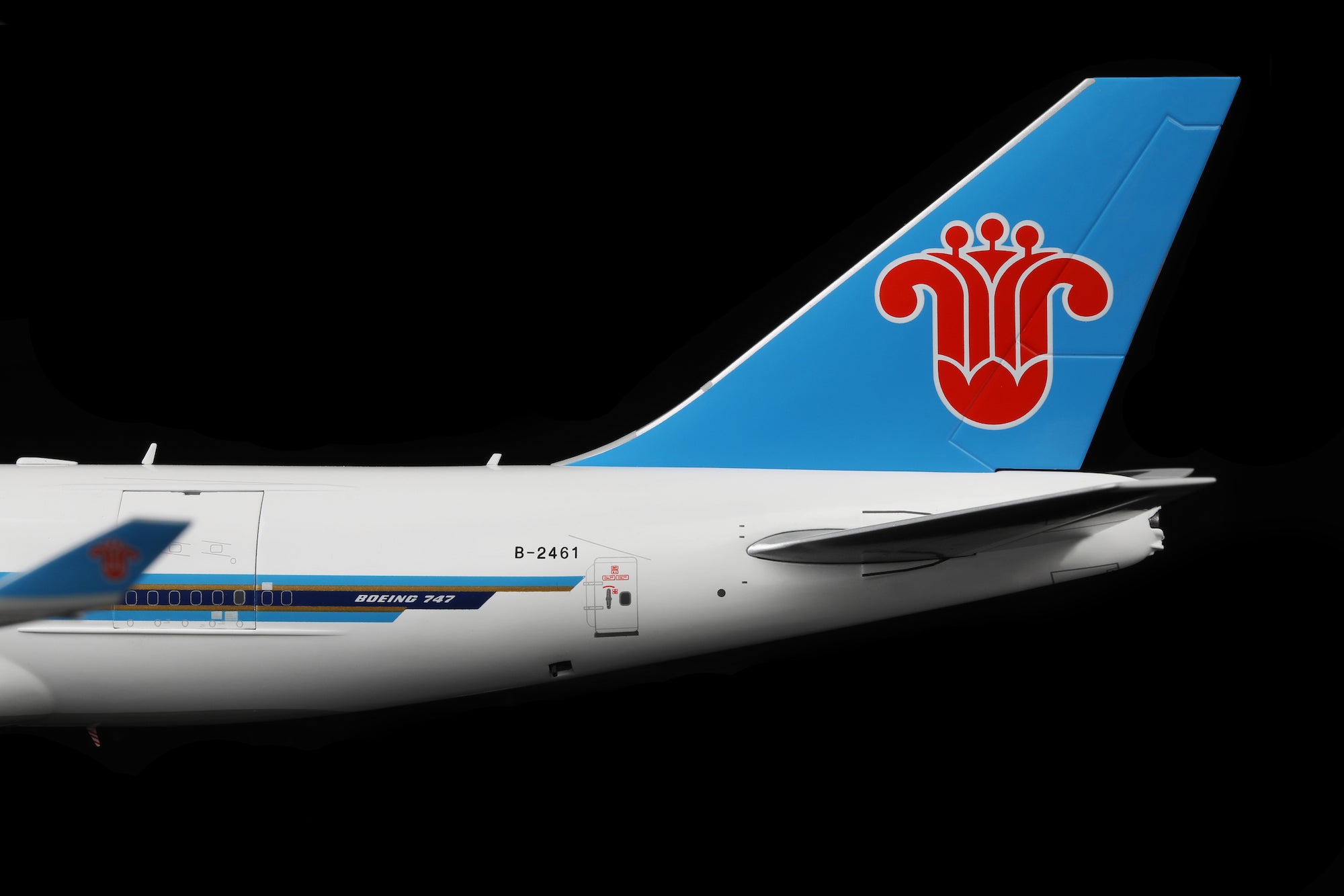 China Southern Airlines B747-400F B-2461 diecast aircraft model