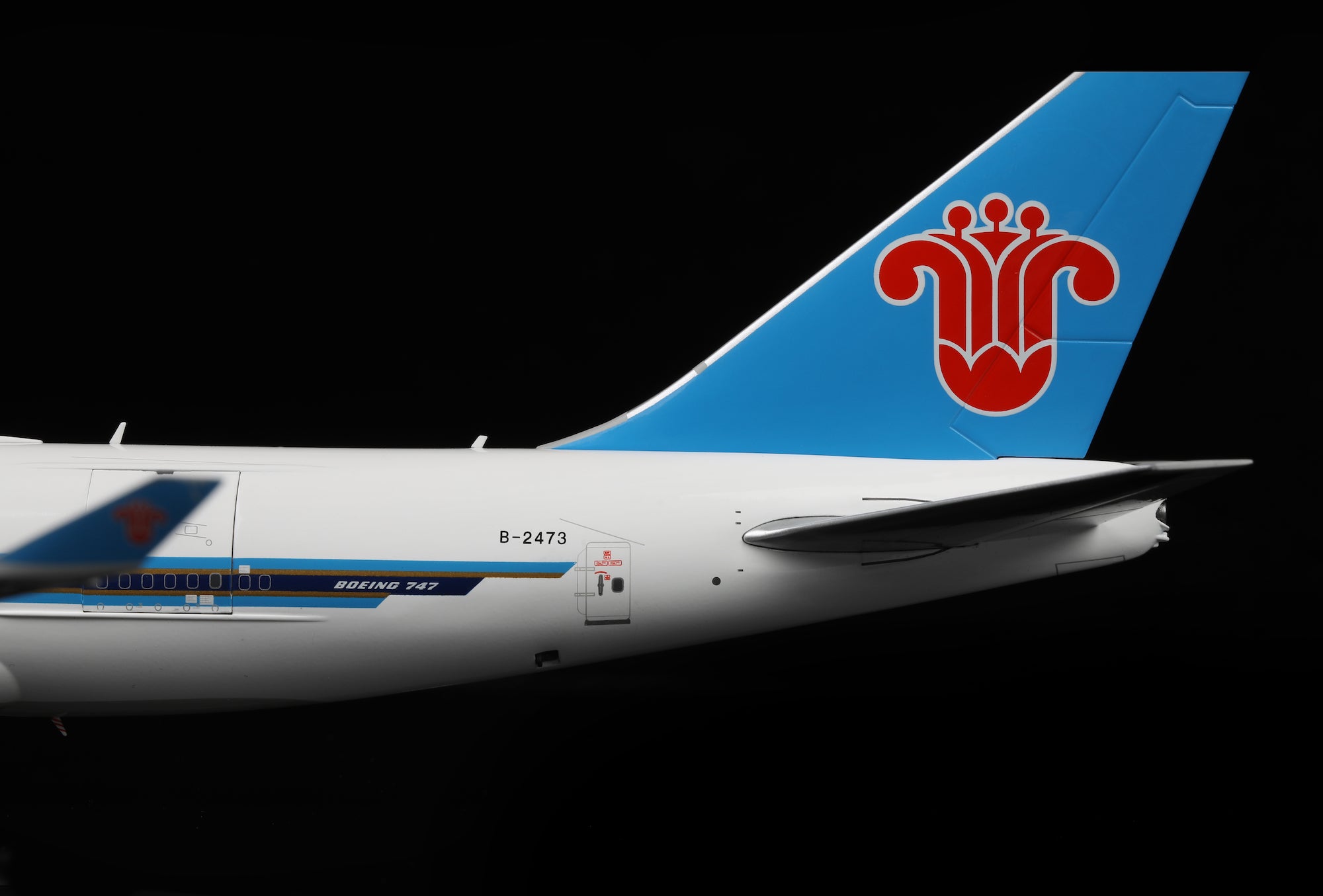 China Southern Airlines B747-400F B-2473 diecast aircraft model