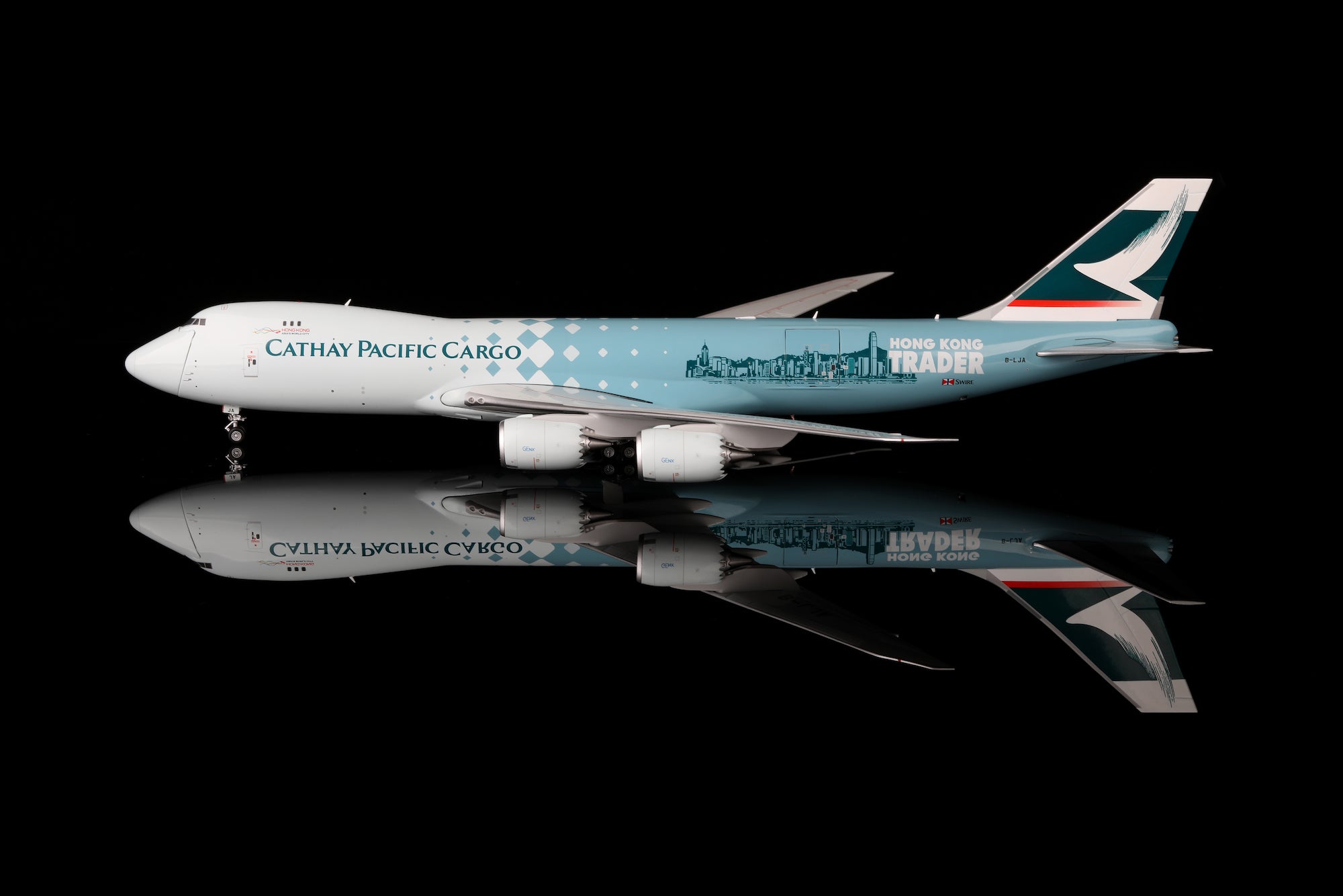 Cathay Pacific Cargo B747-8F B-LJA diecast aircraft model