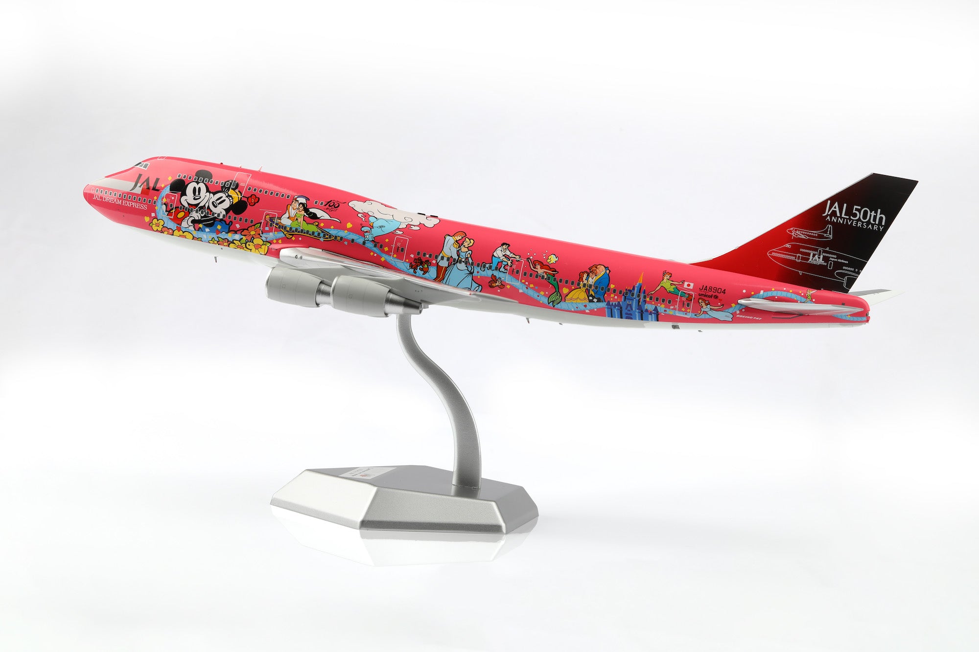 Japan Airlines B747-400 JA8904 diecast aircraft model
