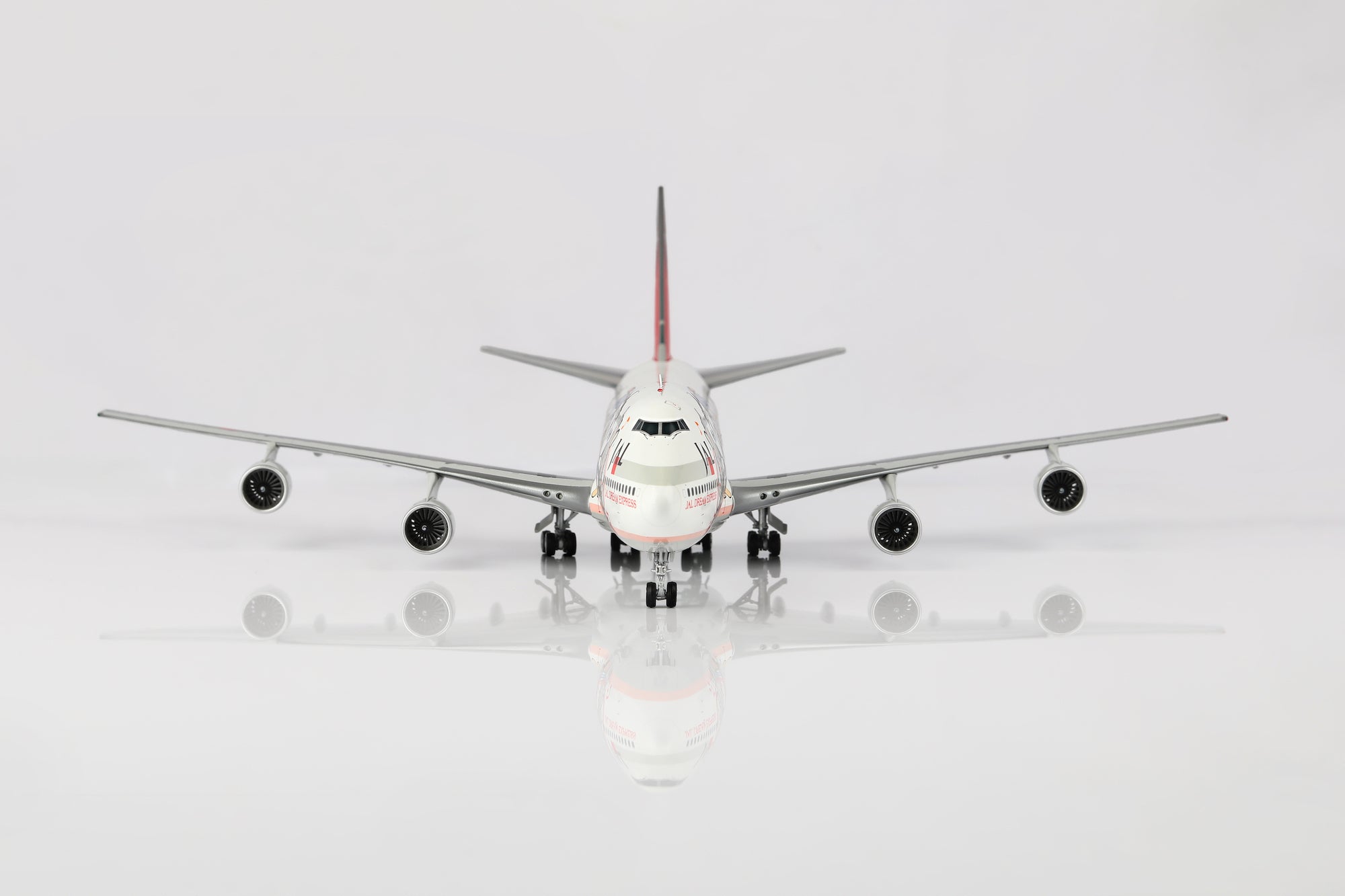 Japan Airlines B747-400D JA8908 diecast aircraft model