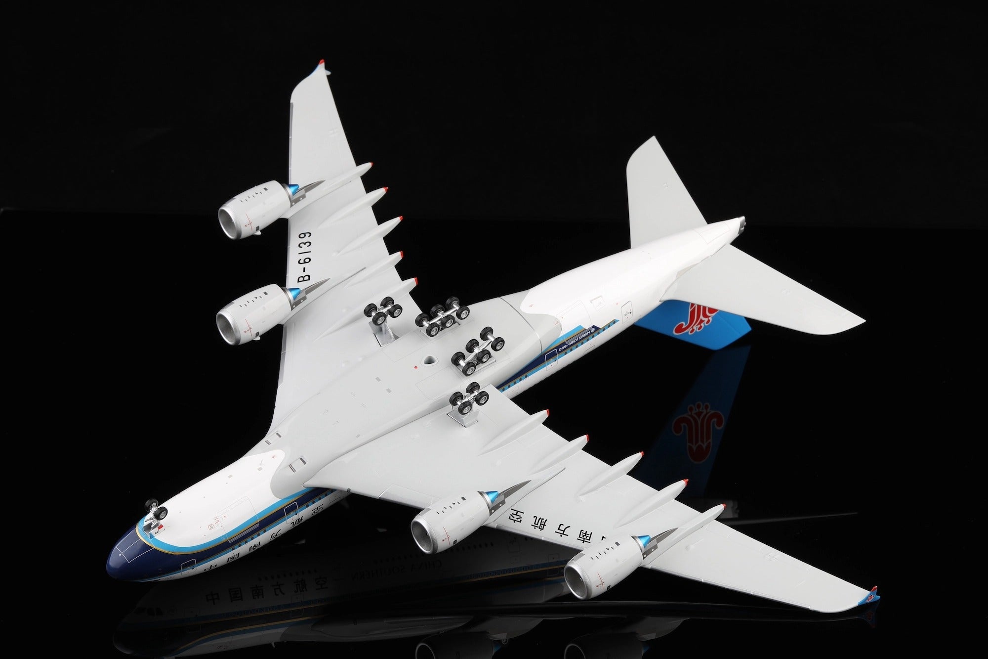 China Southern Airlines A380 B-6139 diecast aircraft model