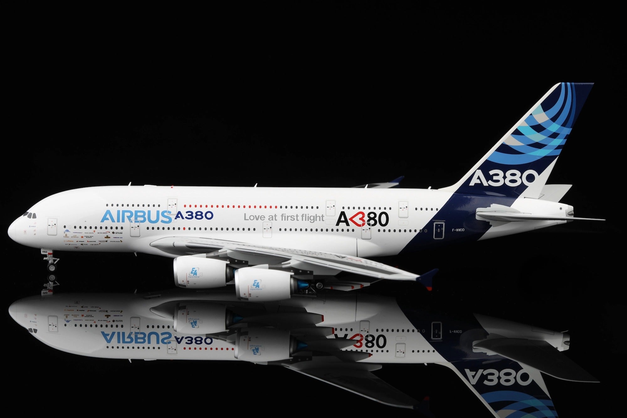 Airbus A380 F-WWDD House Color"Love at First Flight" diecast aircraft model