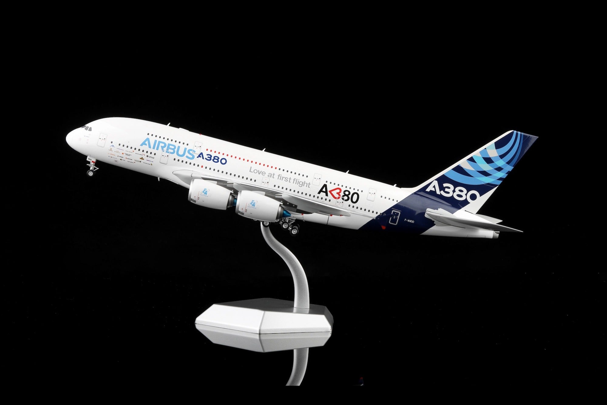 Airbus A380 F-WWDD House Color"Love at First Flight" diecast aircraft model