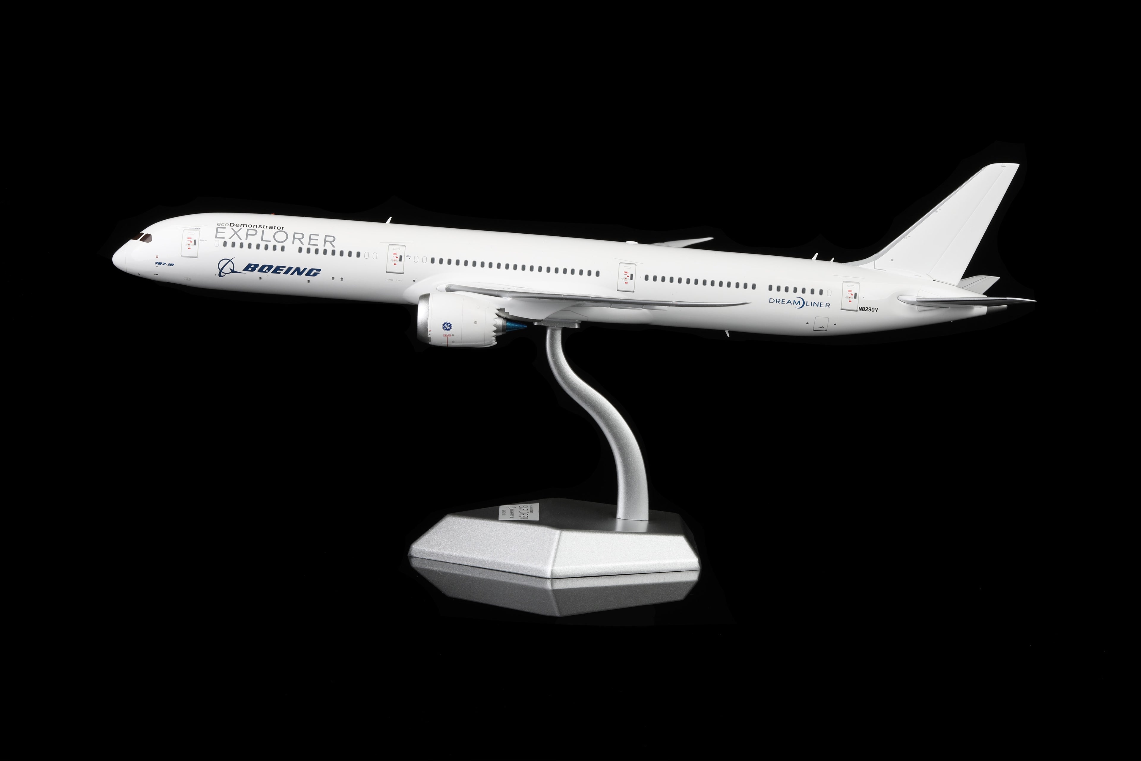 Boeing 787-10 Dreamliner Boeing House Color N829OV diecast aircraft model