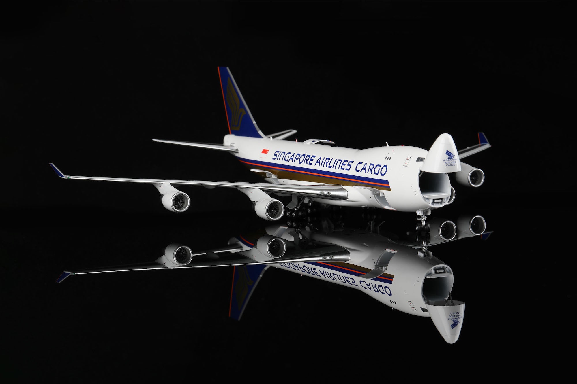 Singapore Airlines Cargo B747-400F 9V-SFI diecast aircraft model