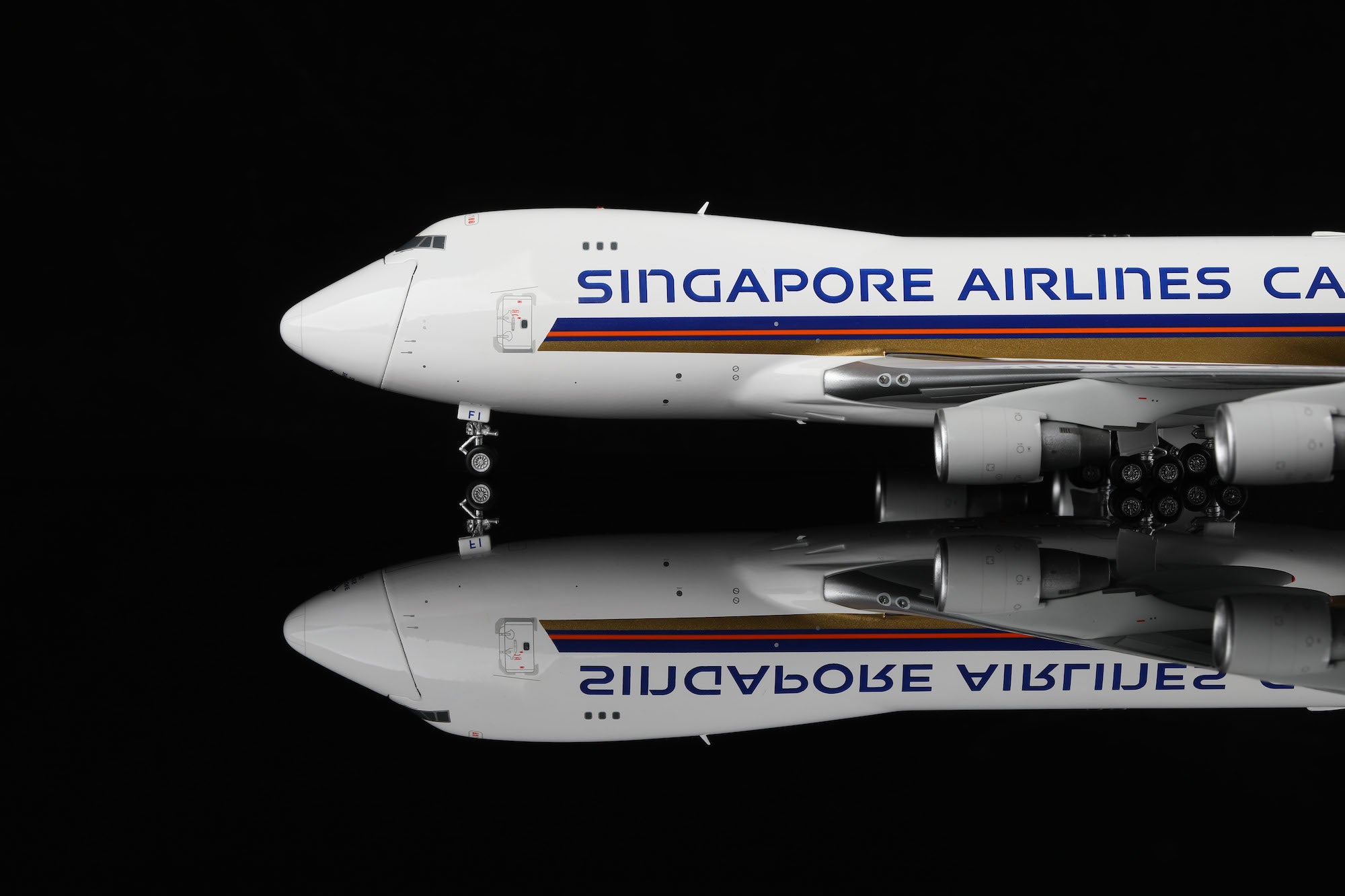 Singapore Airlines Cargo B747-400F 9V-SFI diecast aircraft model