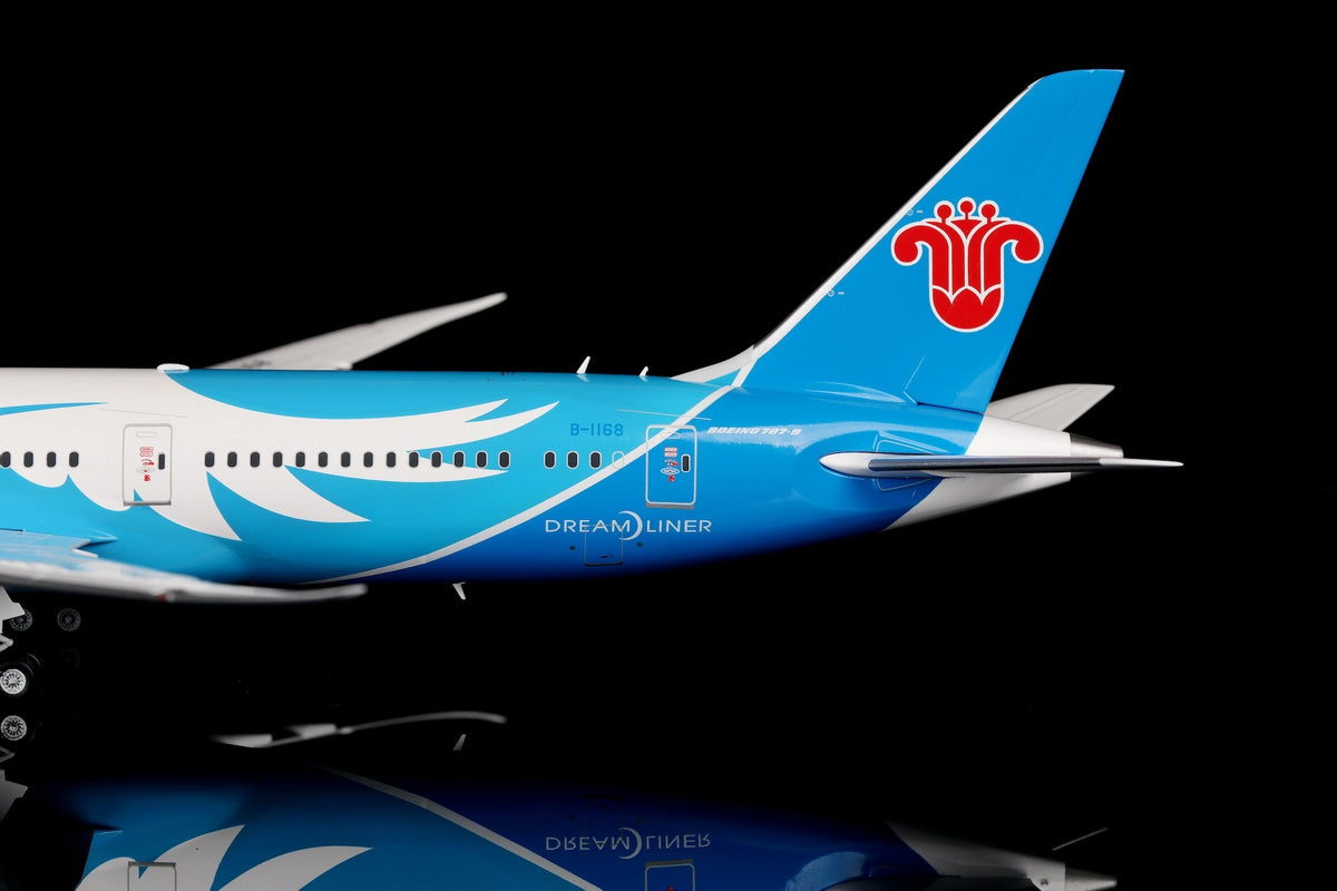 China Southern Airlines B787-9 B-1168 Boeing787-9 "787th" diecast aircraft model