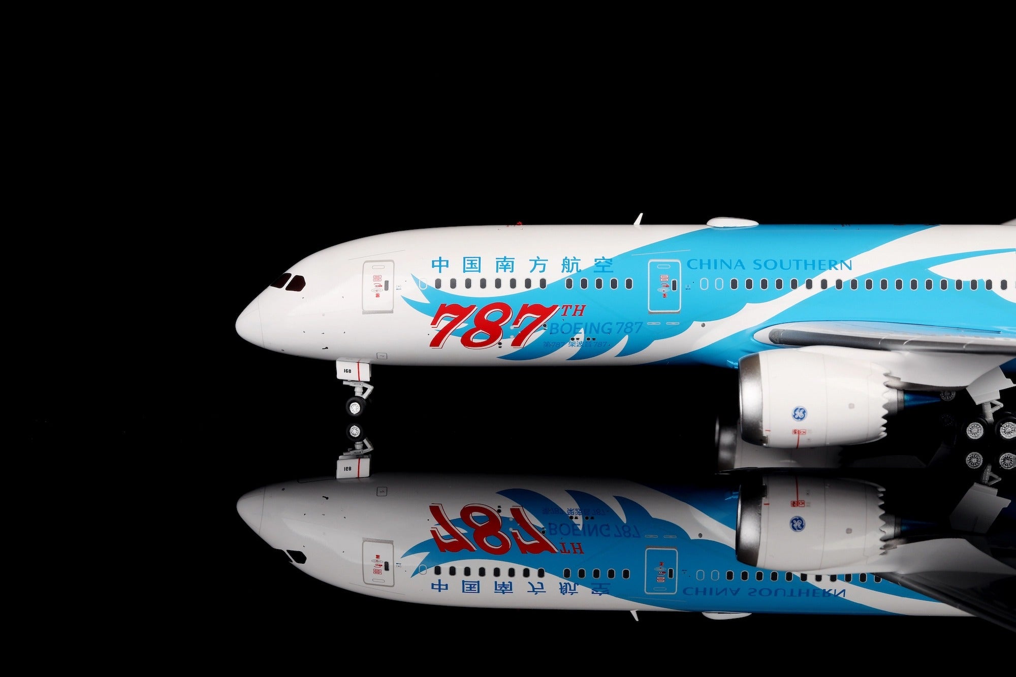 China Southern Airlines B787-9 B-1168 Boeing787-9 "787th" diecast aircraft model
