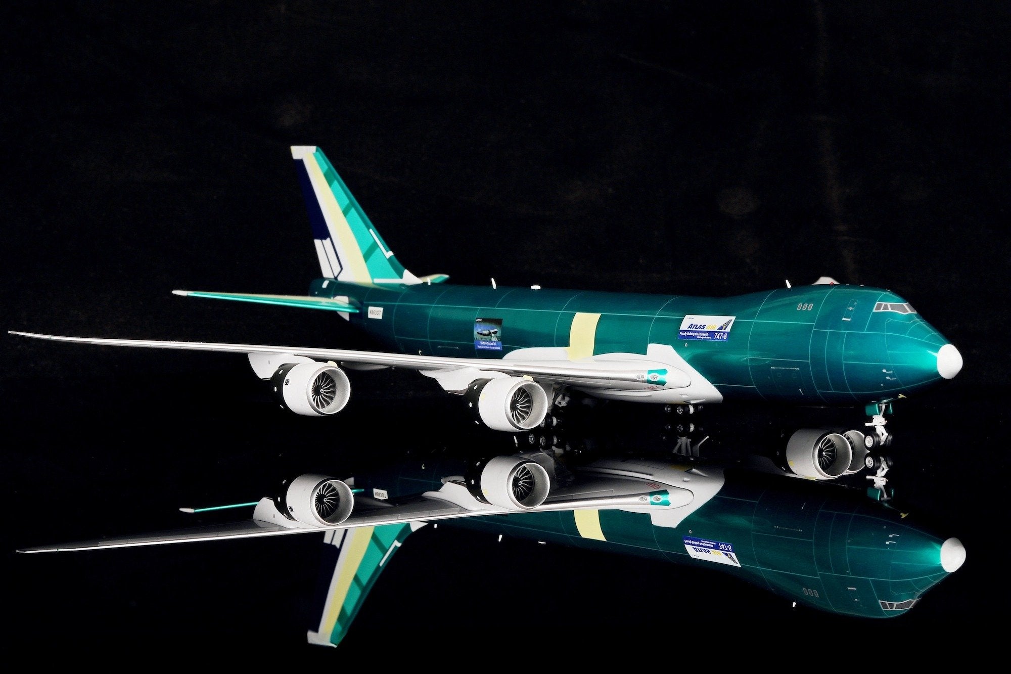 Atlas Air B747-8F N863GT Assembly Colors diecast aircraft model