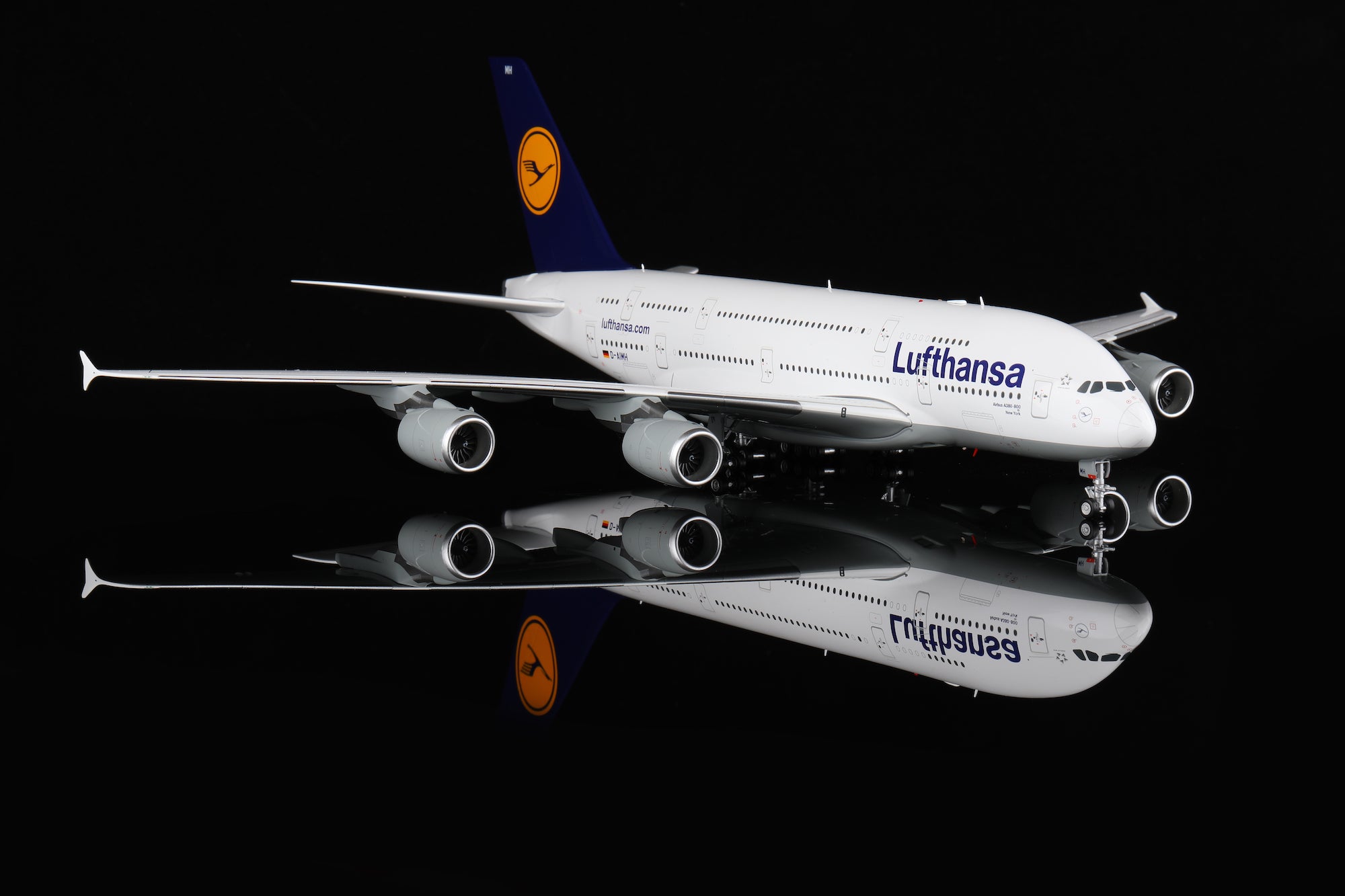 Lufthansa A380 D-AIMH diecast aircraft model
