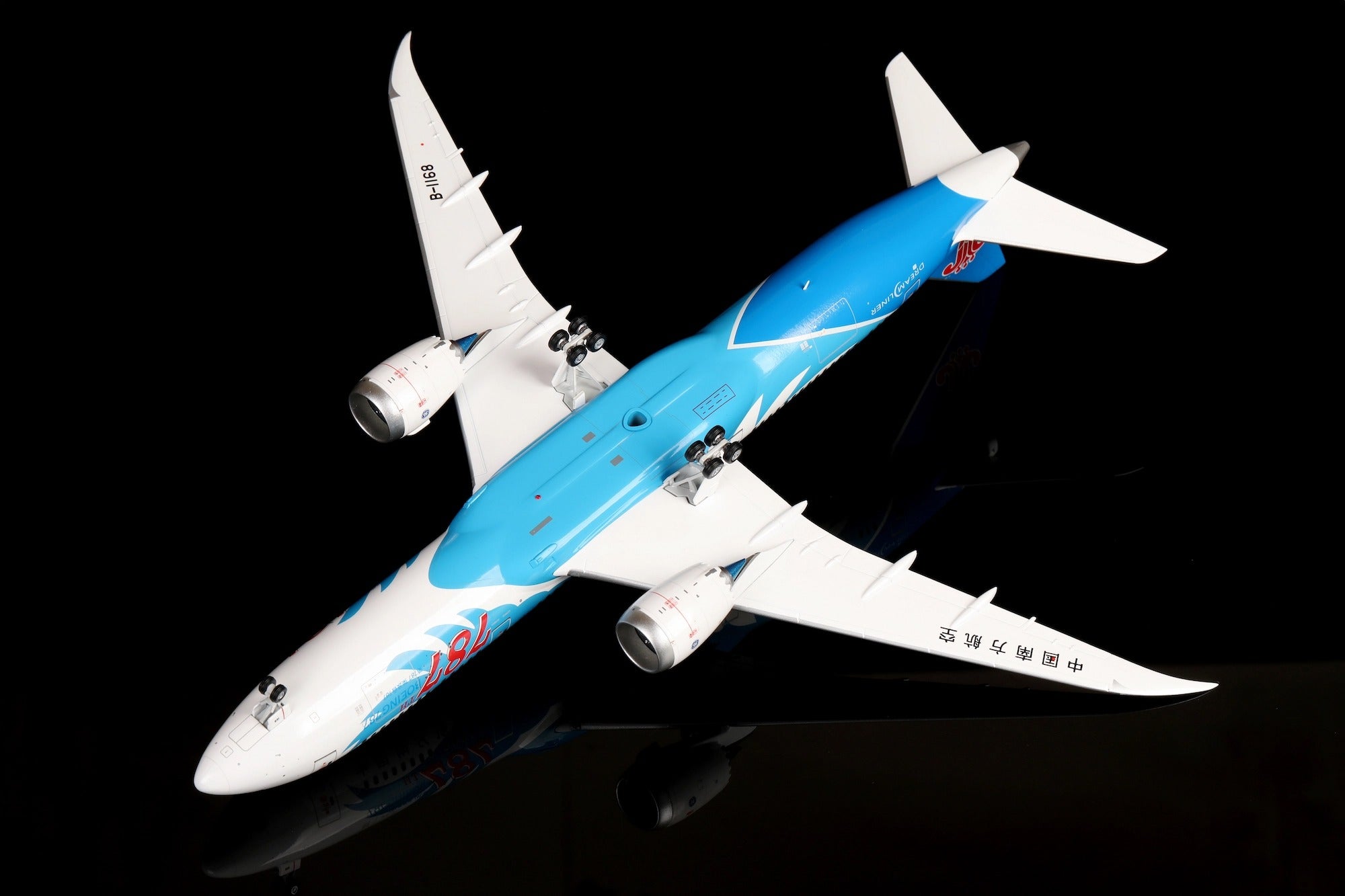 China Southern Airlines B787-9 B-1168 Boeing787-9 "787th" diecast aircraft model