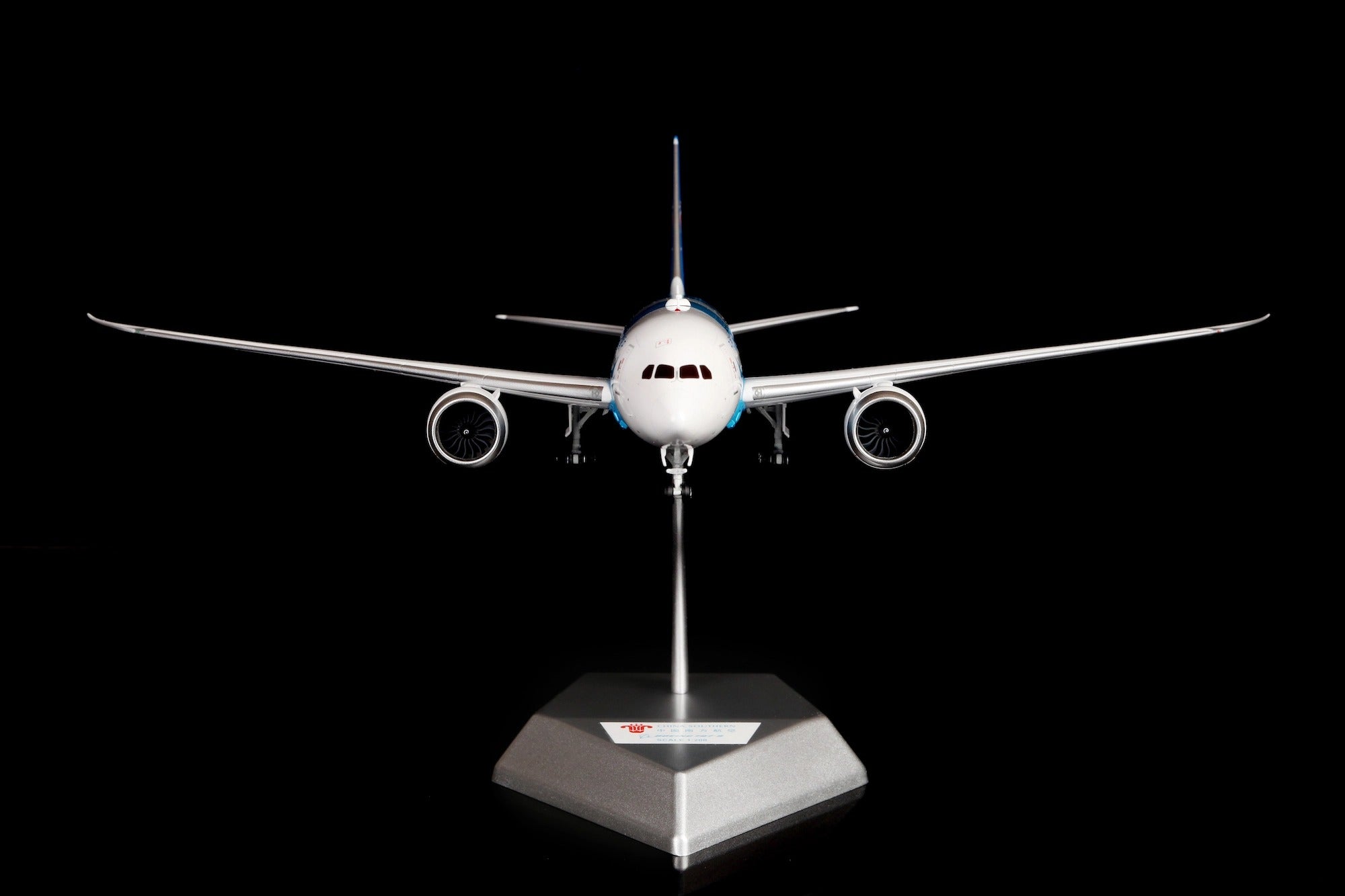 China Southern Airlines B787-9 B-1168 Boeing787-9 "787th" diecast aircraft model