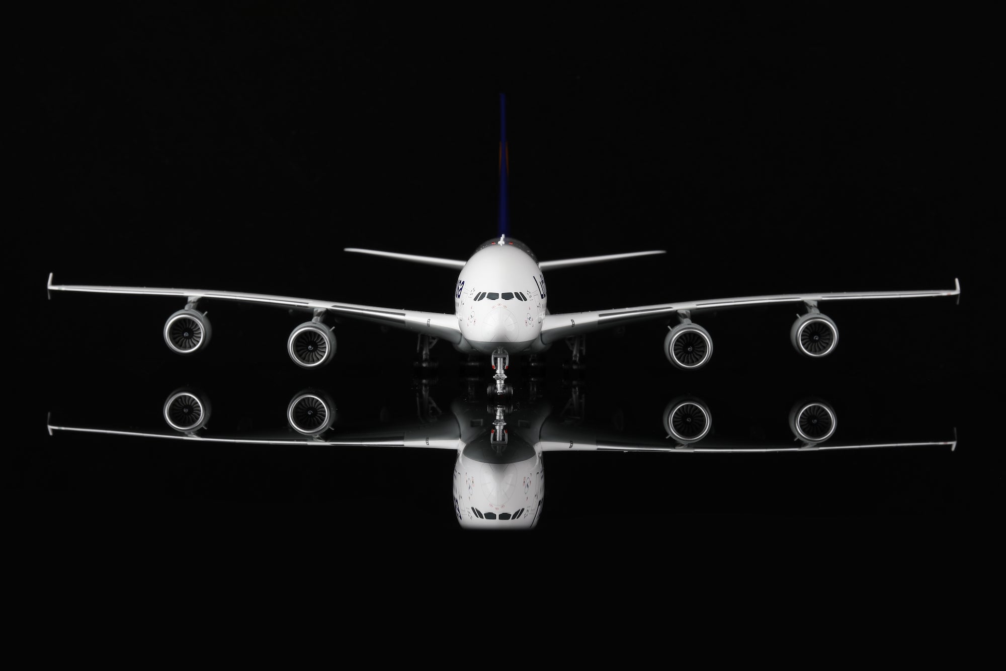 Lufthansa A380 D-AIMA diecast aircraft model