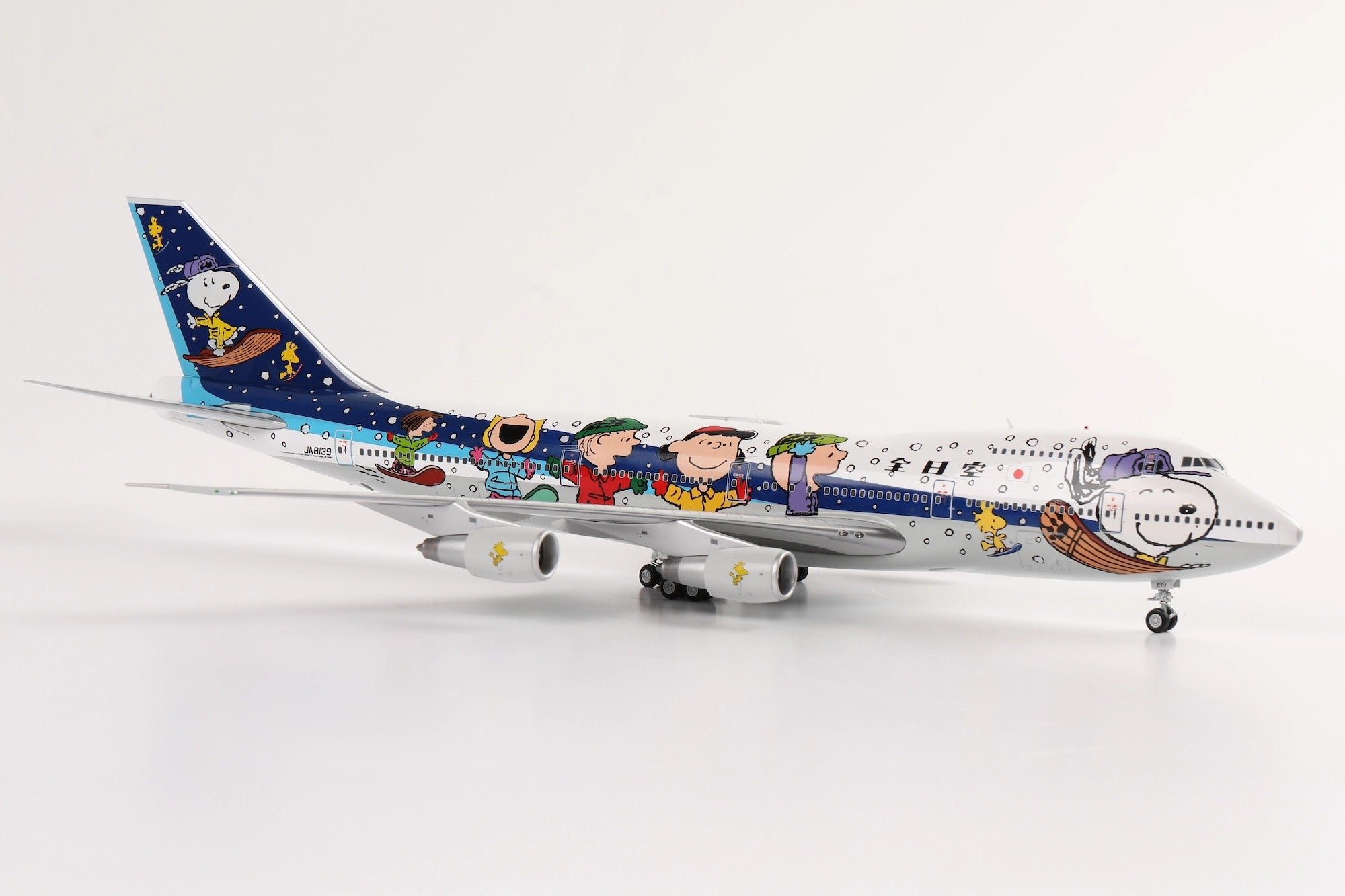 All Nippon Airways B747-100SR JA8139 "Snoopy" diecast aircraft model