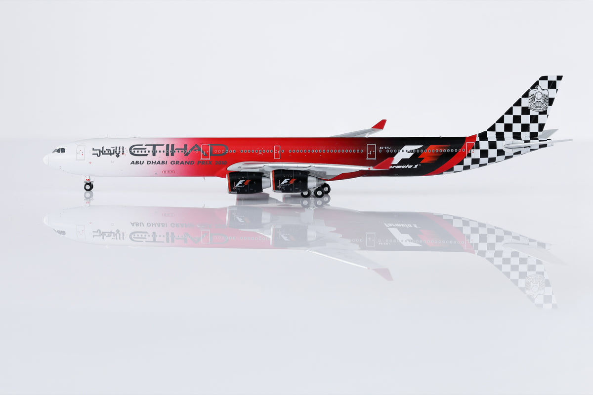 1/400 Etihad Airways A340-642 A6-EHJ "Abu Dhabi GP 2010" HY346093 - image 2