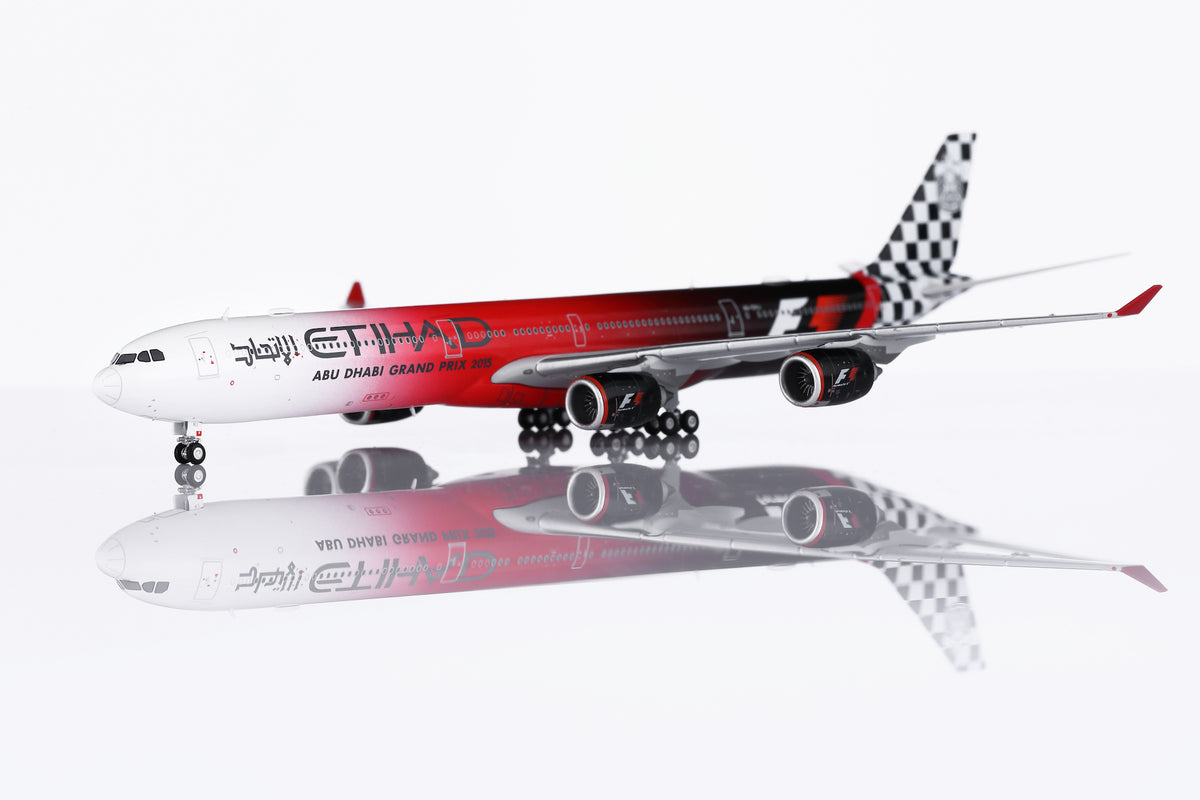 1/400 Etihad Airways A340-642 A6-EHJ "Abu Dhabi GP 2015" HY346094 - image 3