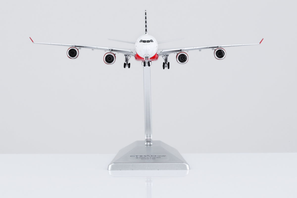 1/400 Etihad Airways A340-642 A6-EHJ "Abu Dhabi GP 2016" HY346096 - image 10