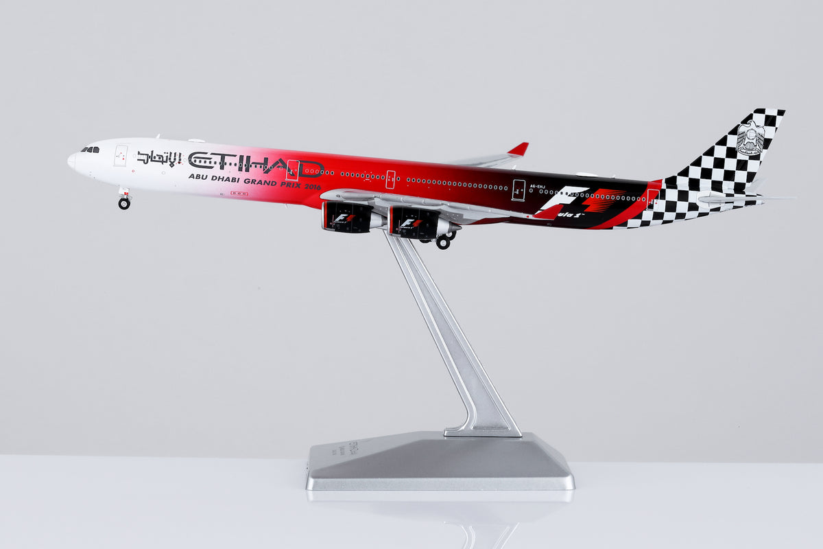 1/400 Etihad Airways A340-642 A6-EHJ "Abu Dhabi GP 2016" HY346096 - image 11