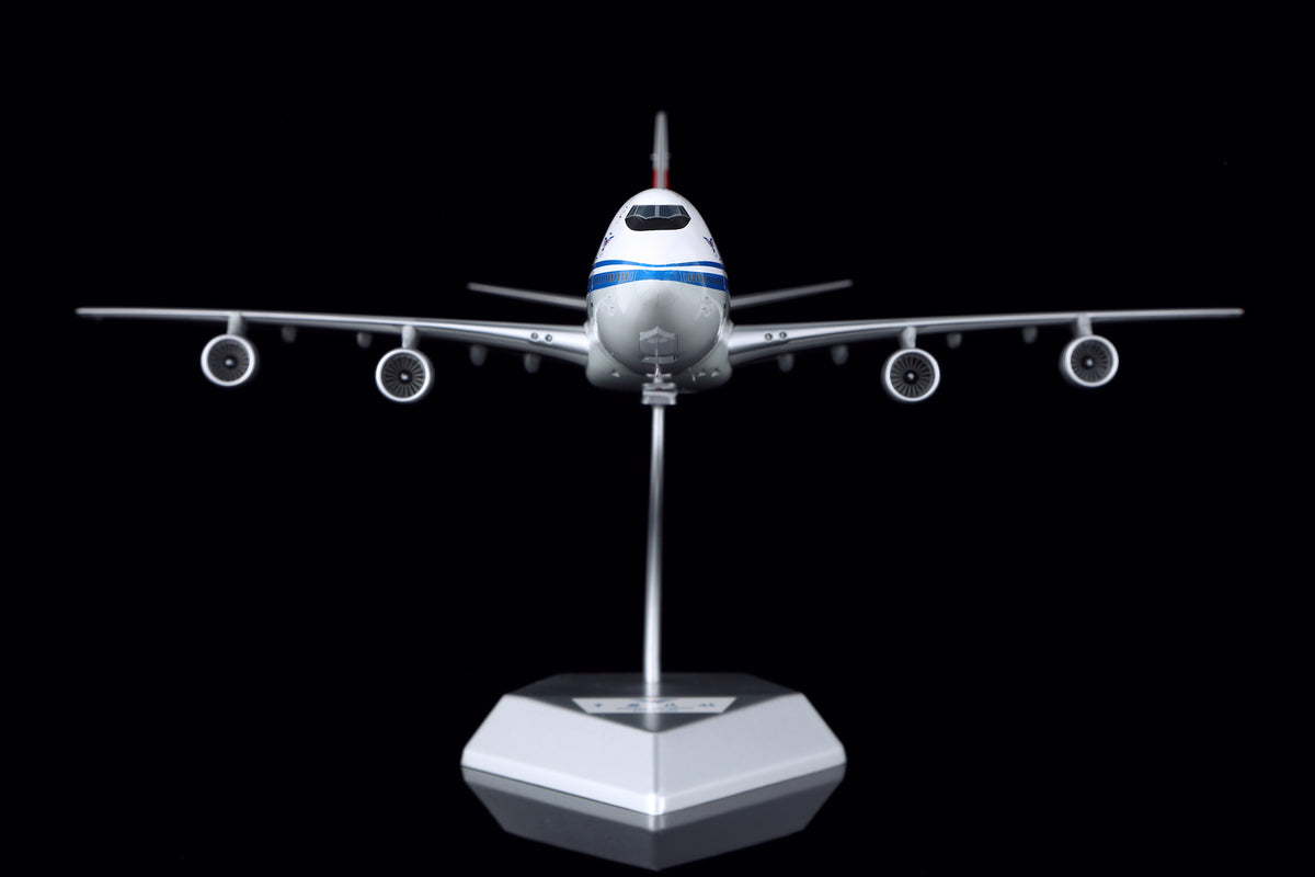 CAAC B747-200 B-2450 diecast aircraft model