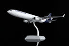 1/200 Lufthansa Cargo MD-11 D-ALCC L2104 / L2104FD / L2104C - image 11