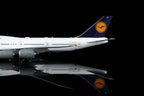 1/200 Lufthansa B747-8 D-ABYP L2106 / L2106FD - image 4