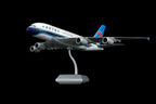 1/200 China Southern Airlines A380 B-6137 L2154 / L2154C - image 4