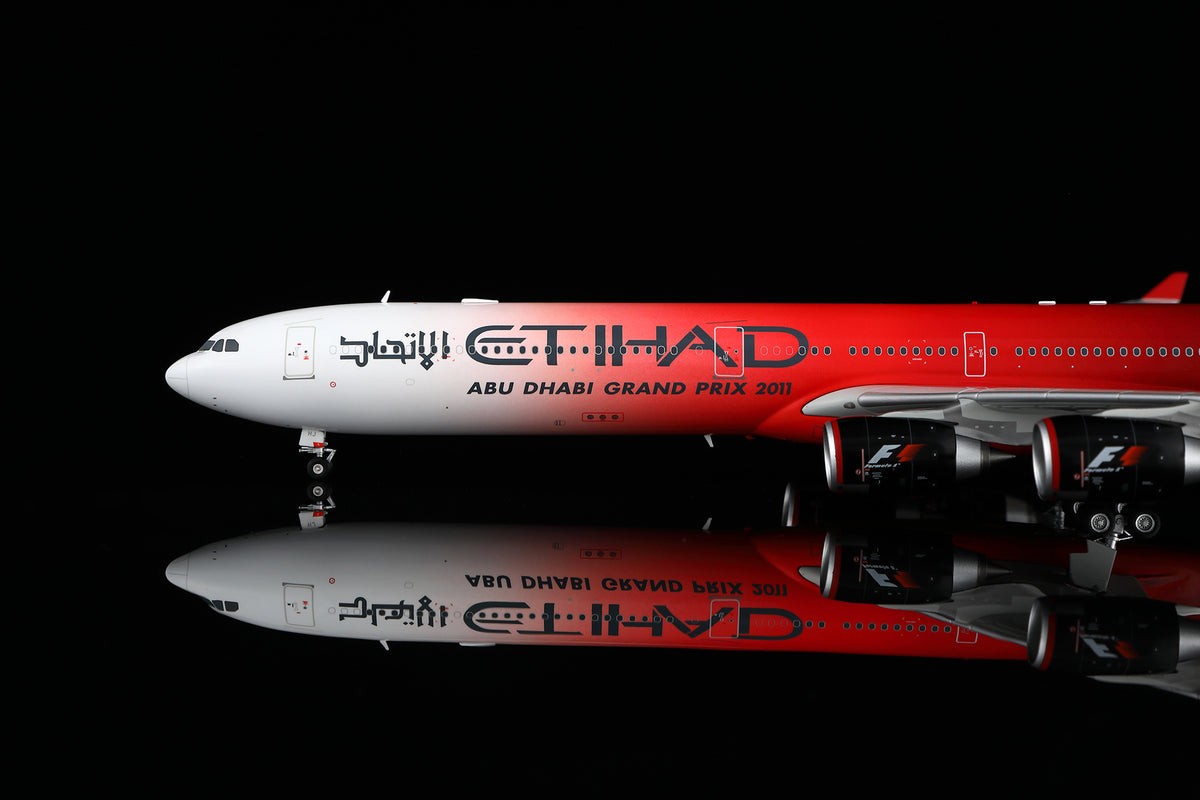 1/200 Etihad Airways A340-600 "ABU DHABI GRAND PRIX 2011" A6-EHJ L2167 / L2167FD - image 3