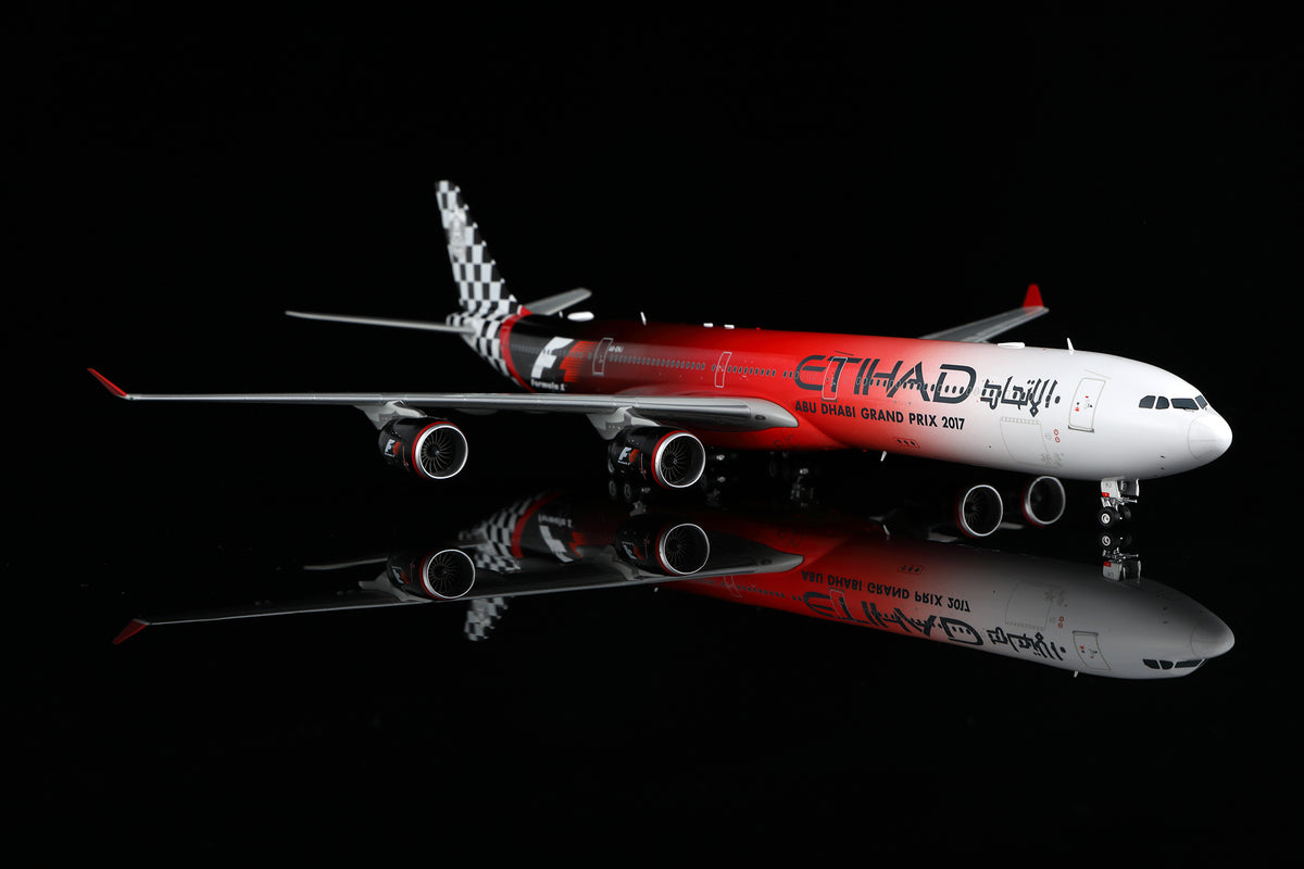 1/200 Etihad Airways A340-600 "ABU DHABI GRAND PRIX 2017" A6-EHJ L2173 / L2173FD - image 6