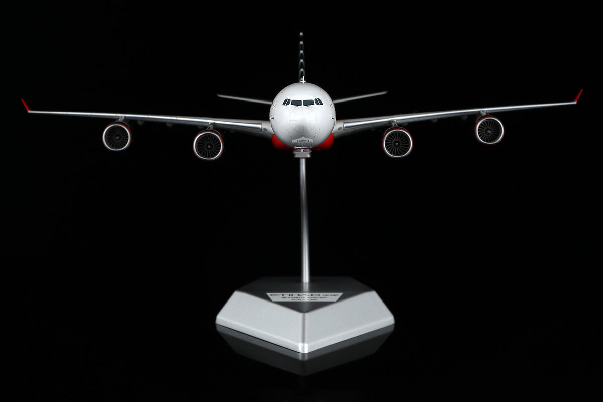 1/200 Etihad Airways A340-600 "ABU DHABI GRAND PRIX 2017" A6-EHJ L2173 / L2173FD - image 12