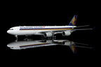 1/200 Singapore Airlines A340-500 9V-SGD L2177 / L2177FD - image 5
