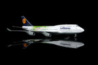 1/200 Lufthansa B747-400 "Hannover EXPO 2000" D-ABVK L2185 / L2185FD - image 8