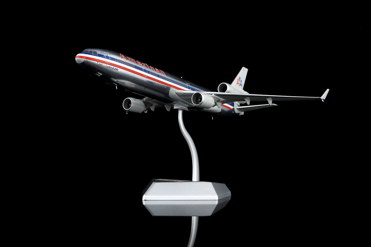 1/200 American Airlines MD-11 N1766A L2227 / L2227FD - image 8