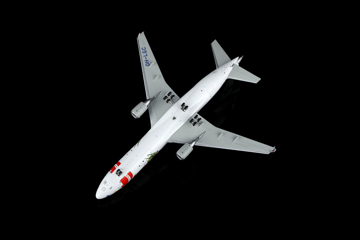 1/200 Finnair McDonnell Douglas MD11 "Santa Claus" OH-LGC L2233 / L2233FD - image 12