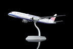1/200 China Airlines B787-9 B-18811 L2292 - image 10