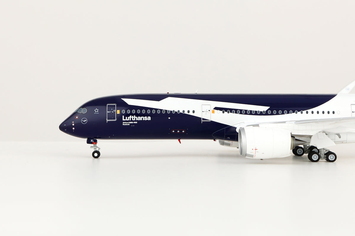 1/200 Lufthansa A350-900 D-AIXL L2402 / L2402FD - image 11