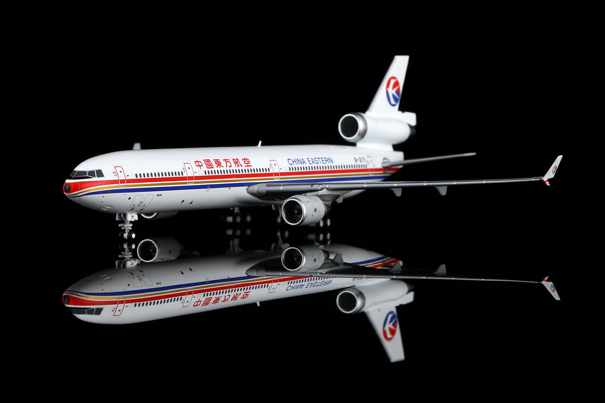 1/400 China Eastern Airlines McDonnell Douglas MD-11 B-2171 M101101 - image 5