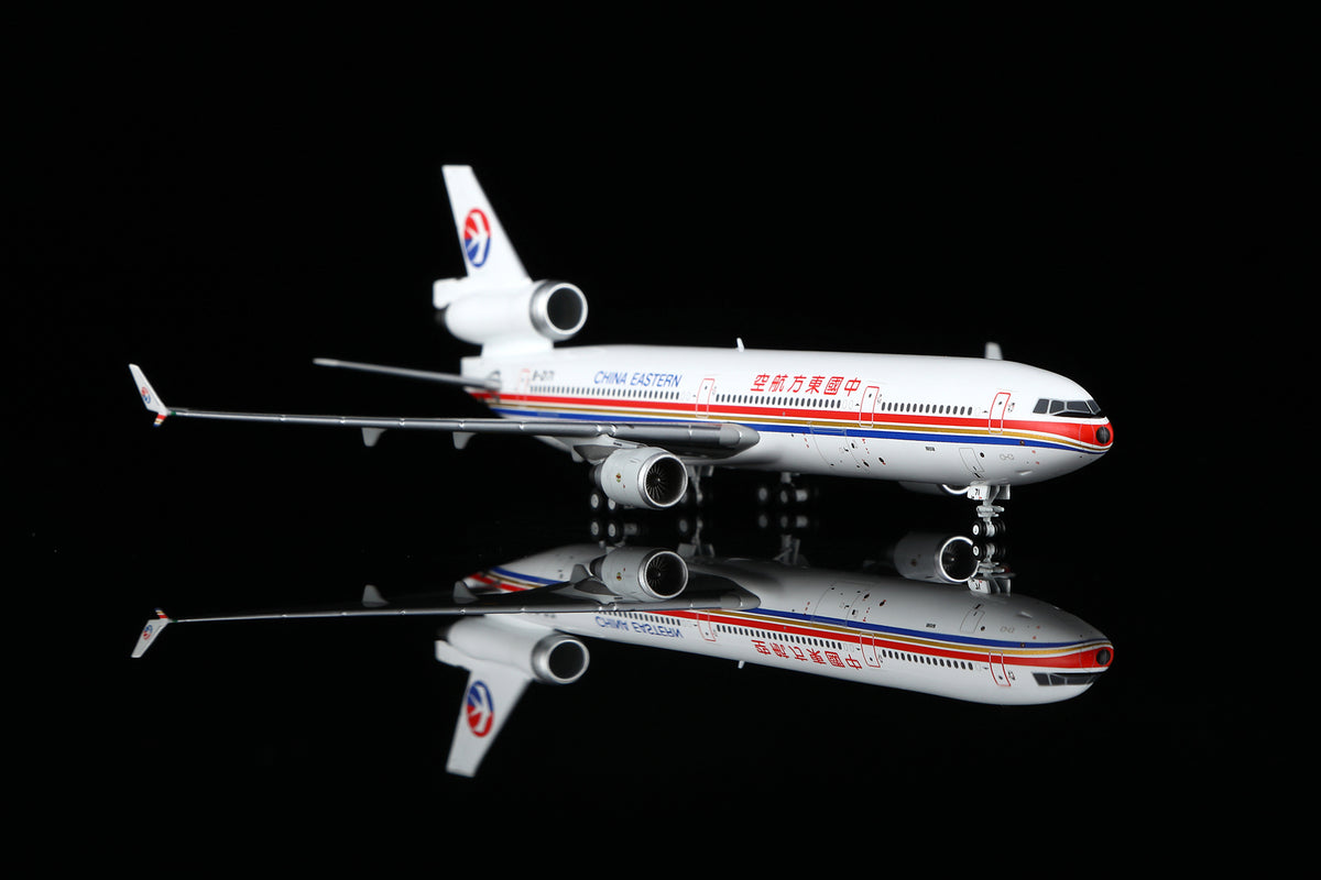 1/400 China Eastern Airlines McDonnell Douglas MD-11 B-2171 M101101 - image 6