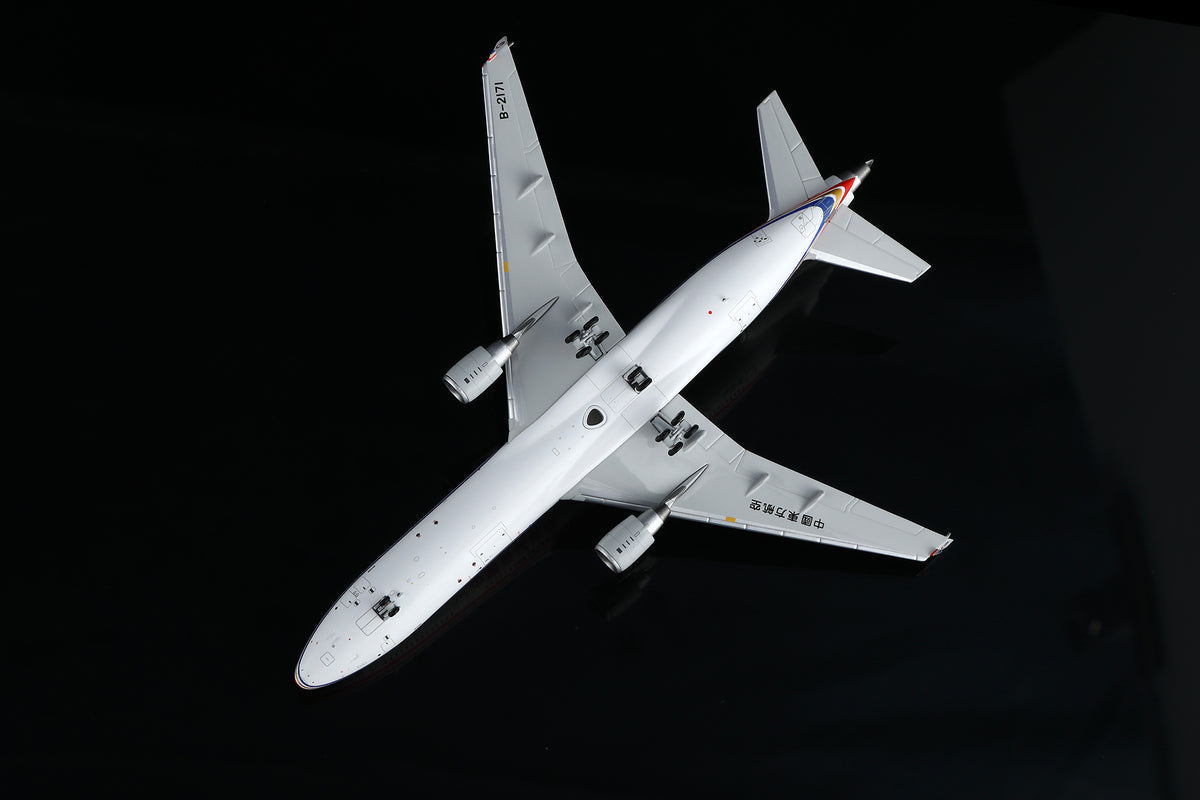 1/400 China Eastern Airlines McDonnell Douglas MD-11 B-2171 M101101 - image 11