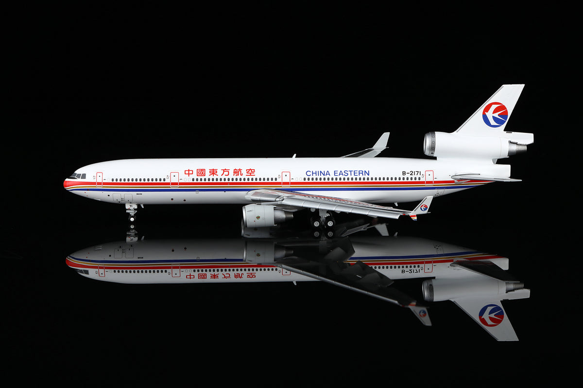 1/400 China Eastern Airlines McDonnell Douglas MD-11F B-2171 M101101F Flaps Down - image 2