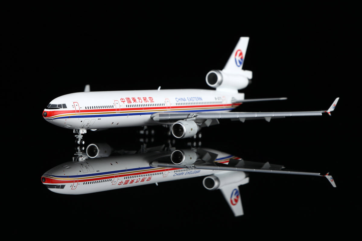 1/400 China Eastern Airlines McDonnell Douglas MD-11F B-2171 M101101F Flaps Down - image 4