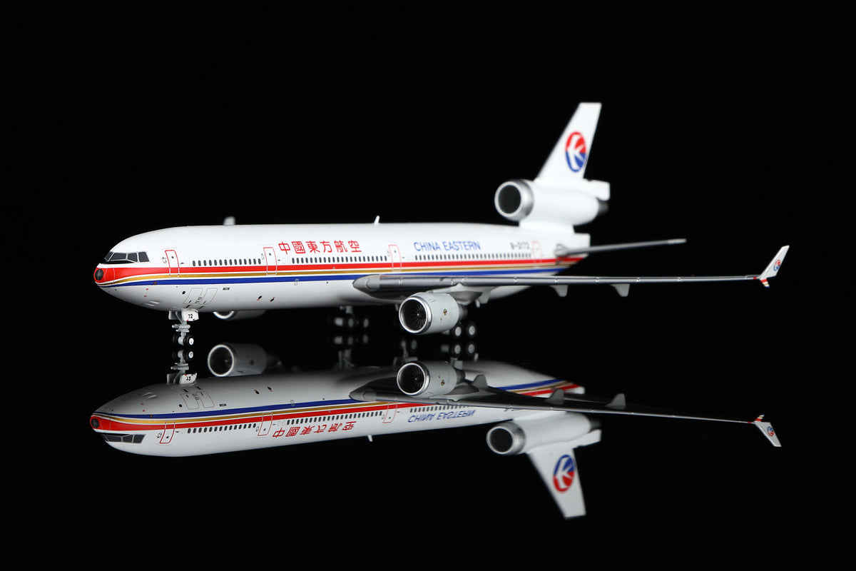 1/400 China Eastern Airlines McDonnell Douglas MD-11 B-2172 M101102 - image 5