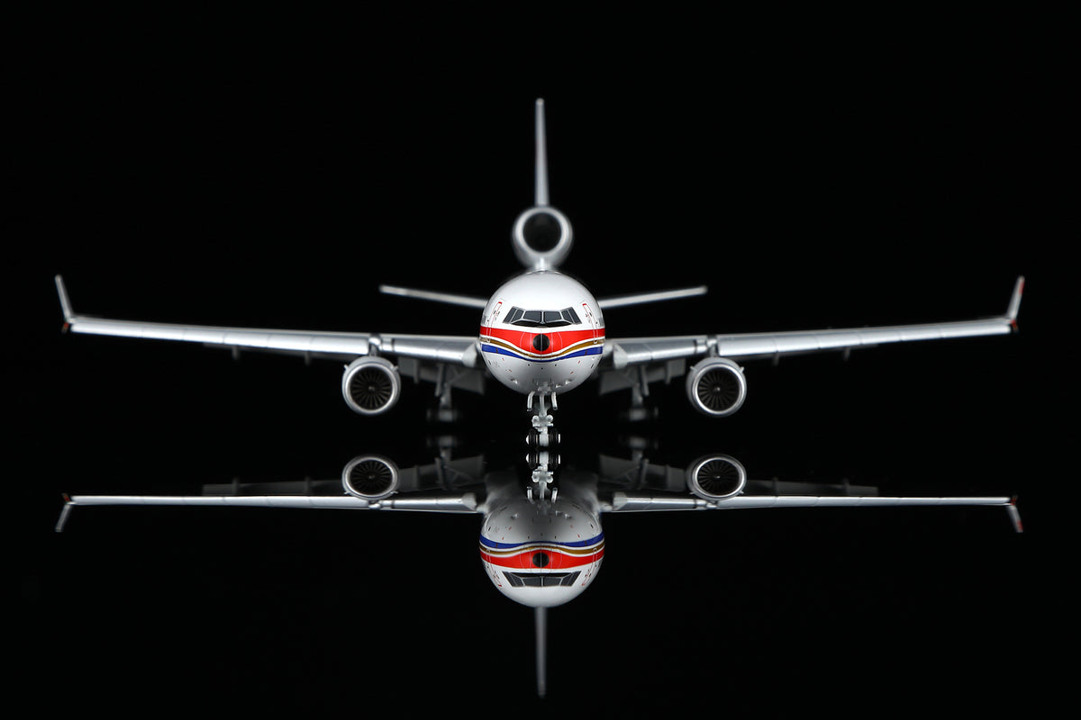 1/400 China Eastern Airlines McDonnell Douglas MD-11 B-2172 M101102 - image 8