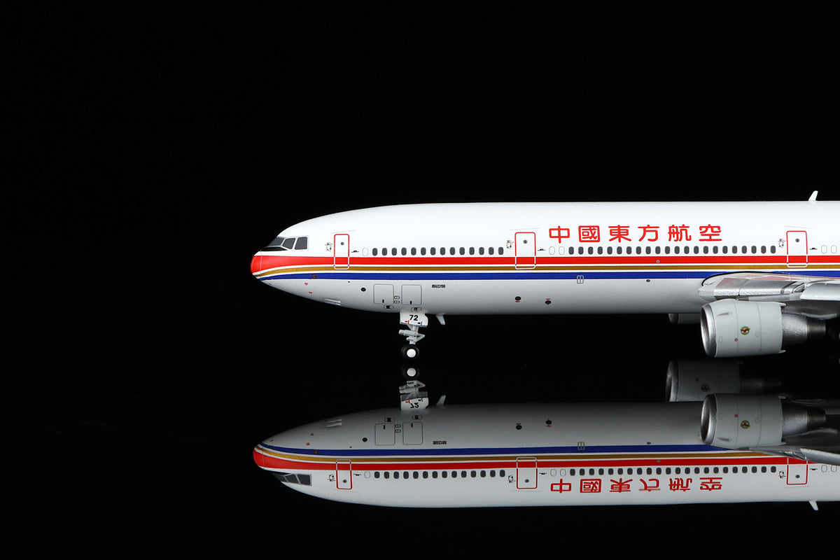 1/400 China Eastern Airlines McDonnell Douglas MD-11F B-2171 M101102F Flaps Down - image 5