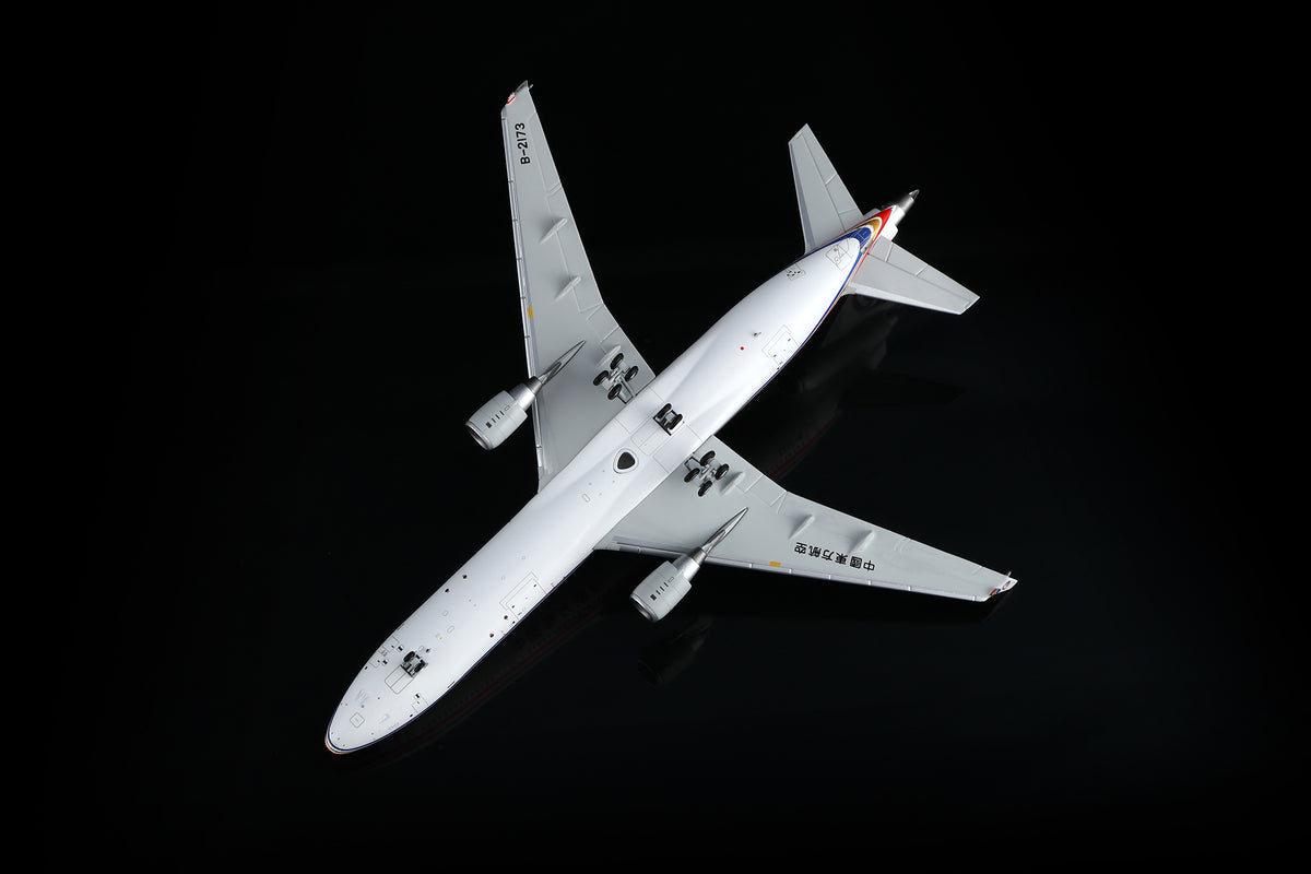 1/400 China Eastern Airlines McDonnell Douglas MD-11 B-2173 M101103 - image 11