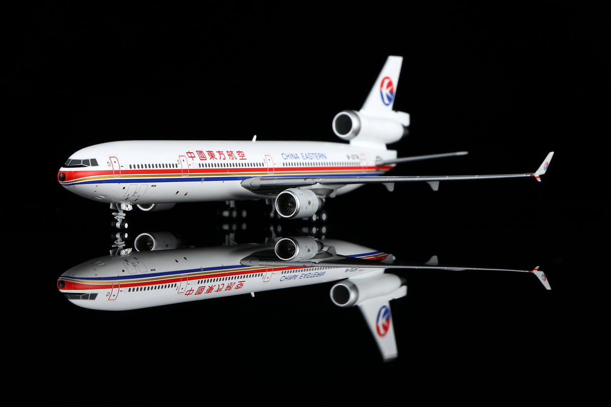 1/400 China Eastern Airlines McDonnell Douglas MD-11 B-2174 M101104 - image 5
